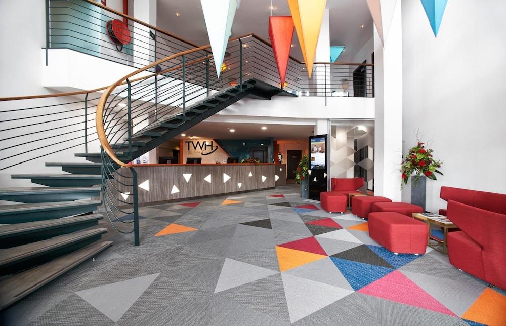 Trans World Hotel Donauwelle Linz Bagian luar foto