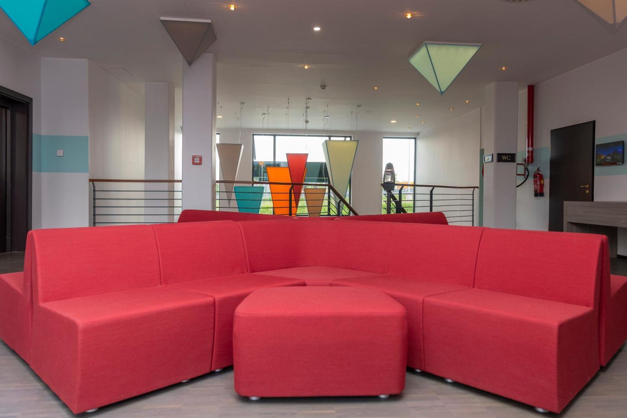 Trans World Hotel Donauwelle Linz Bagian luar foto