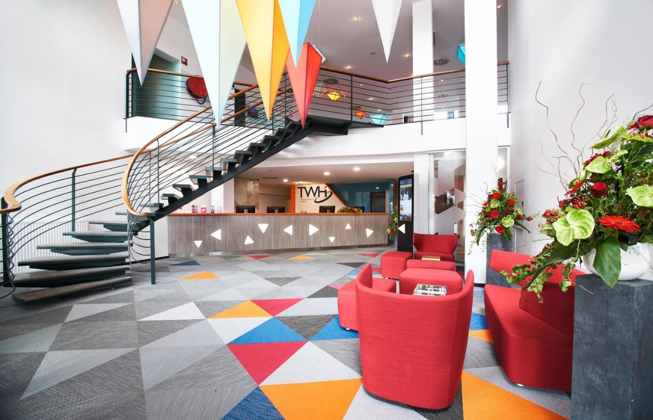 Trans World Hotel Donauwelle Linz Bagian luar foto